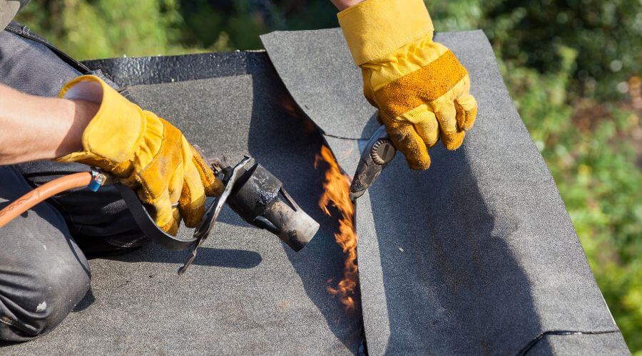 Professional residential roofers in Battle Creek, IA